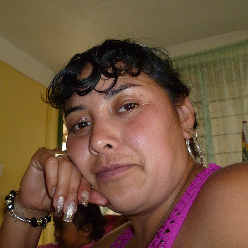 Aracely Contreras Photo 4