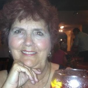 Karen Pratt Photo 25
