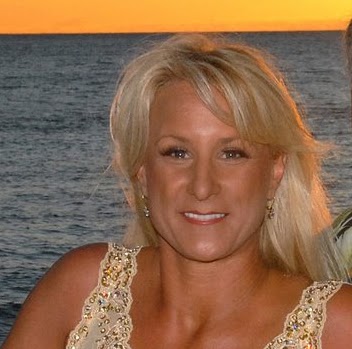 Debra Dunn Photo 38