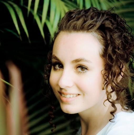 Katherine Maxwell Photo 11