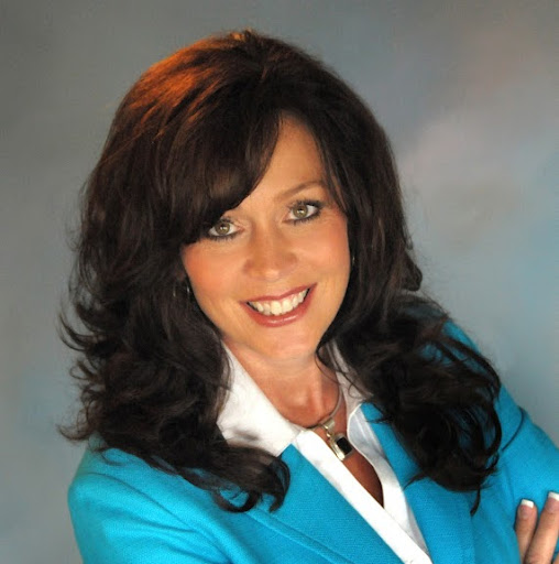 Janet Little Photo 32