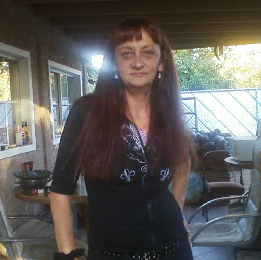 Teresa Wolfe Photo 17