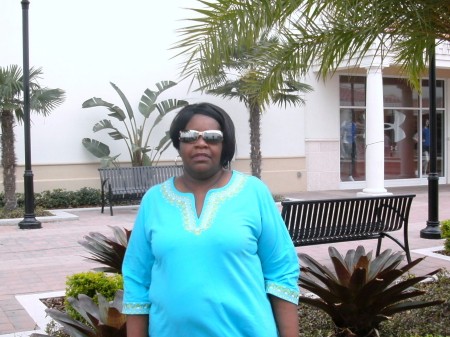 Theresa Davis Photo 38