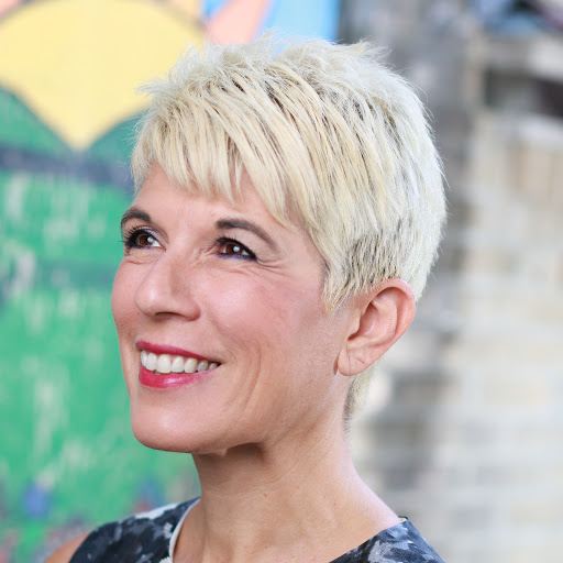 Ann Michael Photo 37