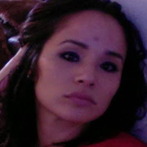Laura Vargo Photo 19