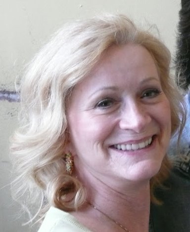 Carol Martin Photo 24