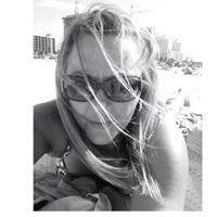 Jacqueline Lyons Photo 20