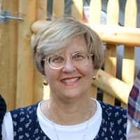 Karen Hull Photo 34