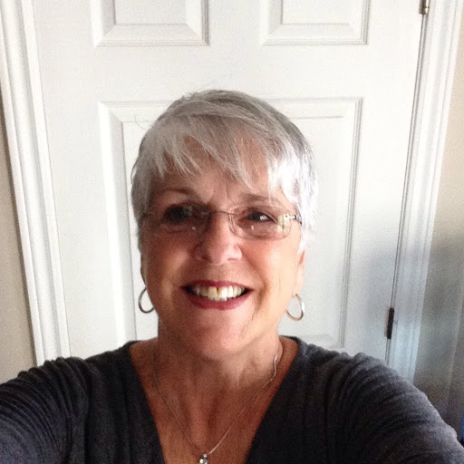 Elizabeth Wells Photo 44