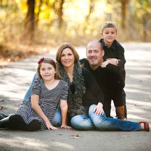 Sara Elmore Photo 11