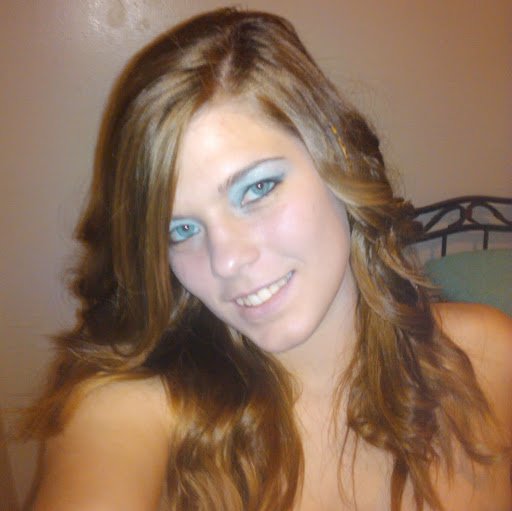 Elizabeth Vance Photo 35