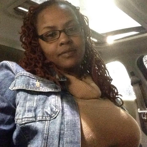 Angela Thomas Photo 43
