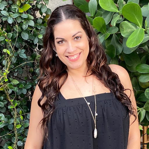 Kelly Rodriguez Photo 33
