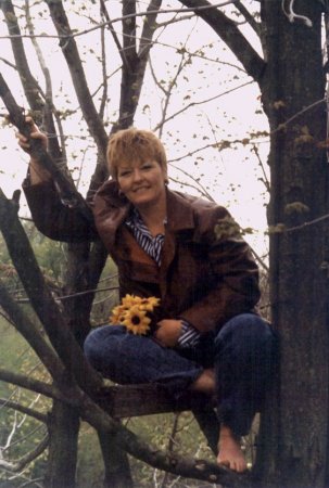 Vicki Abbott Photo 16