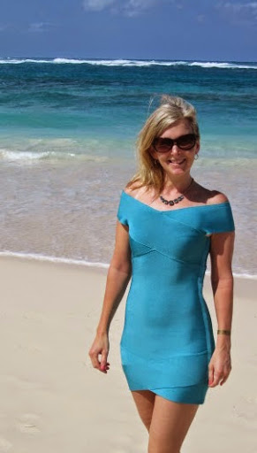 Jennifer Nixon Photo 10
