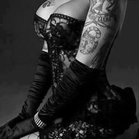 Michelle Hawk Photo 21