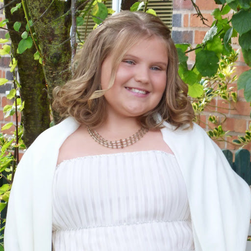 Shannon Brooks Photo 26