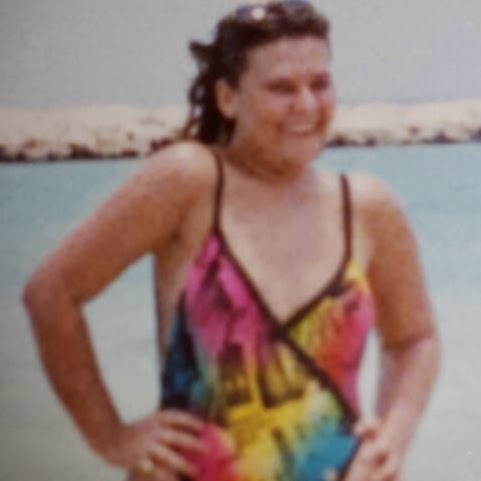 Elsa Salas Photo 8