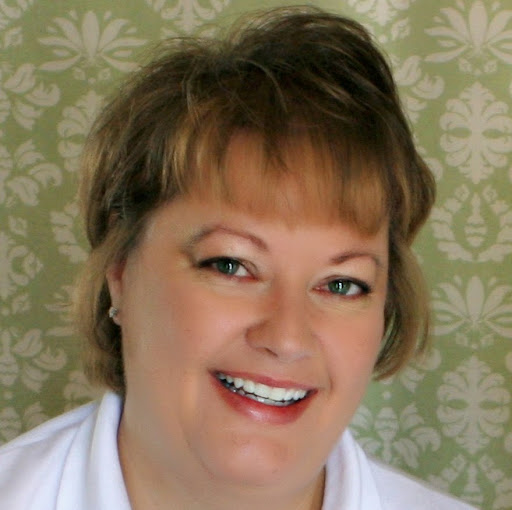 Catherine Winters Photo 19