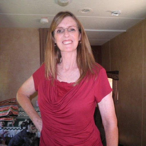 Amy Bond Photo 13