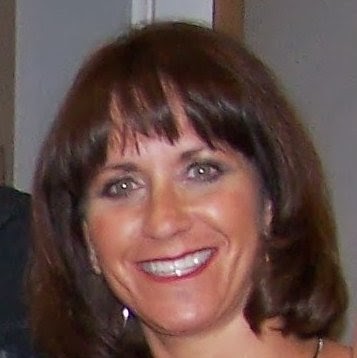 Lori Oliver Photo 9