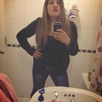 Alejandra Reyes Photo 19