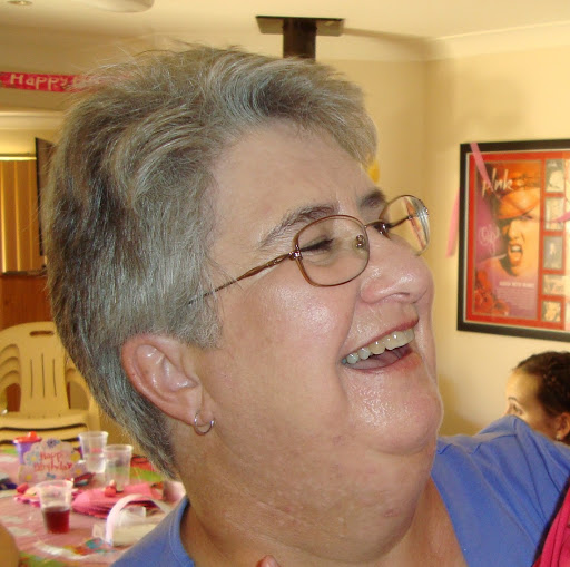 Anne Simpson Photo 24
