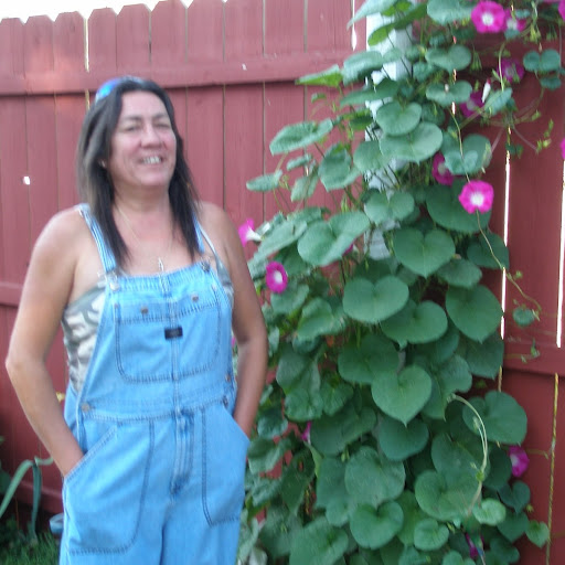 Cindy Howell Photo 26