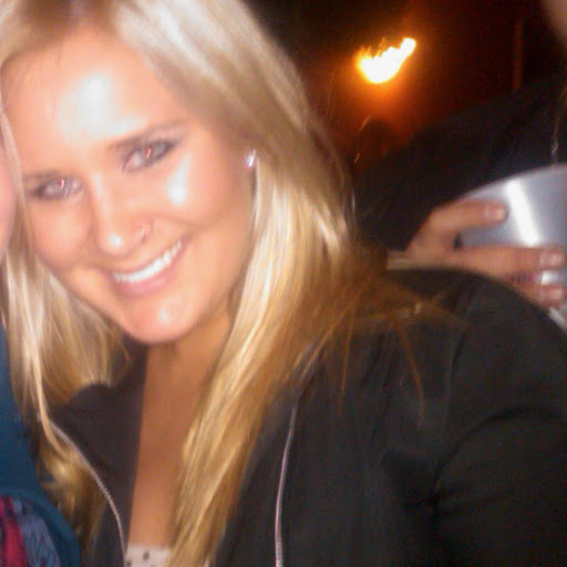 Colleen Reynolds Photo 29
