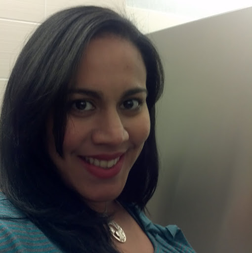 Michelle Hernandez Photo 39