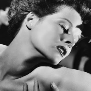 Julie Krohn Photo 5