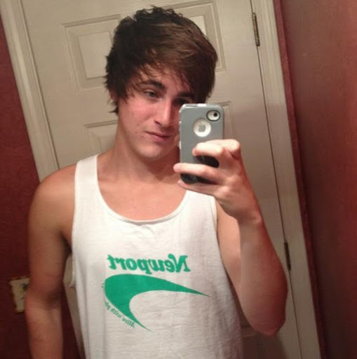 Mitchell Dee Photo 2