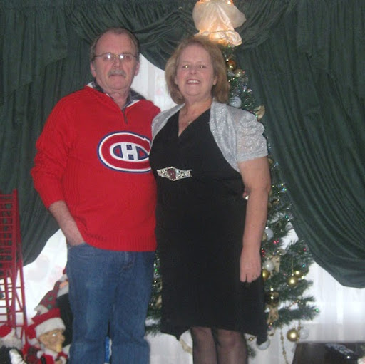 Carol Hopkins Photo 28