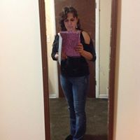 Elisa Salinas Photo 19