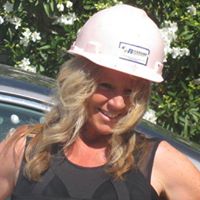 Michelle Maynard Photo 38