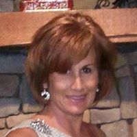 Gloria Adams Photo 35