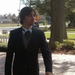 John Lloyd Photo 34
