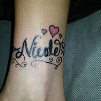 Nicole Lyons Photo 23