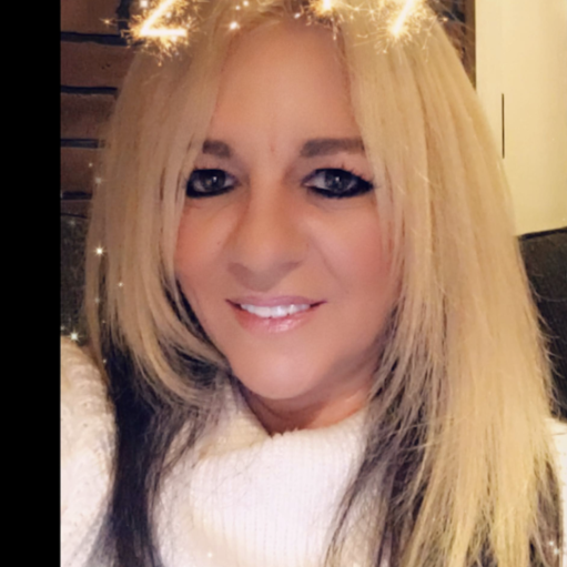 Sandra Hutchinson Photo 16