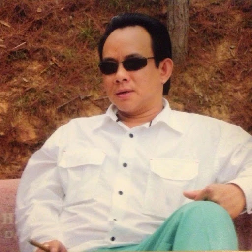 Charlie Huynh Photo 25