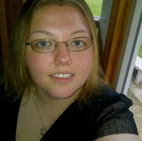 Lois Lewis Photo 40