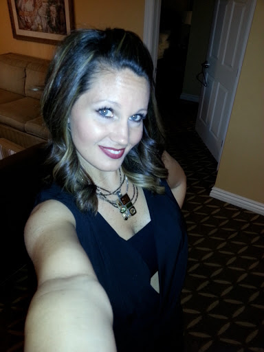 Michelle Livingston Photo 36