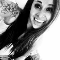 Amanda Oakes Photo 12