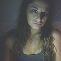 Nicole Devine Photo 18