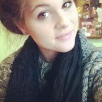 Kirsten Wyatt Photo 17