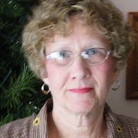 Robin Bailey Photo 40