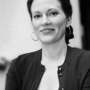 Jennifer Elmore Photo 17