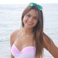 Paula Urdaneta Photo 8