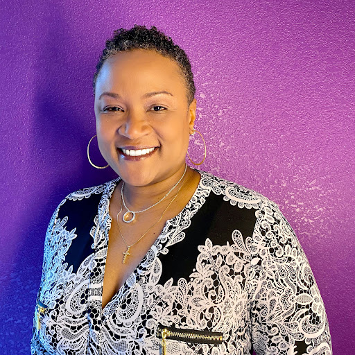 Erica Calhoun Photo 43