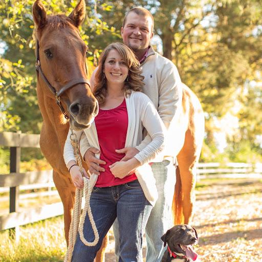 Sarah Fogle Photo 14
